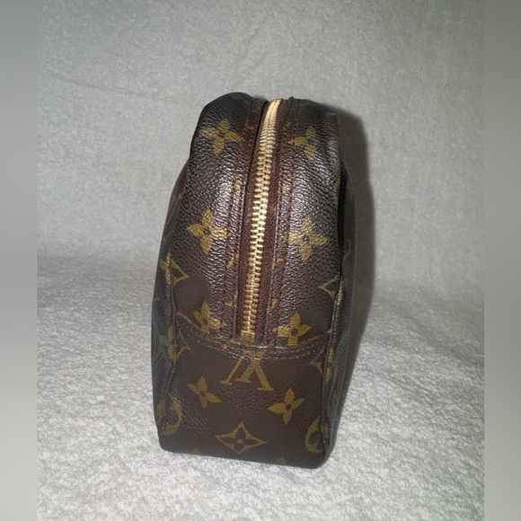 Louis Vuitton Vintage Cosmetic Pouch Bag TrousseToilette 28 Brown Monogram - Picture 3 of 16